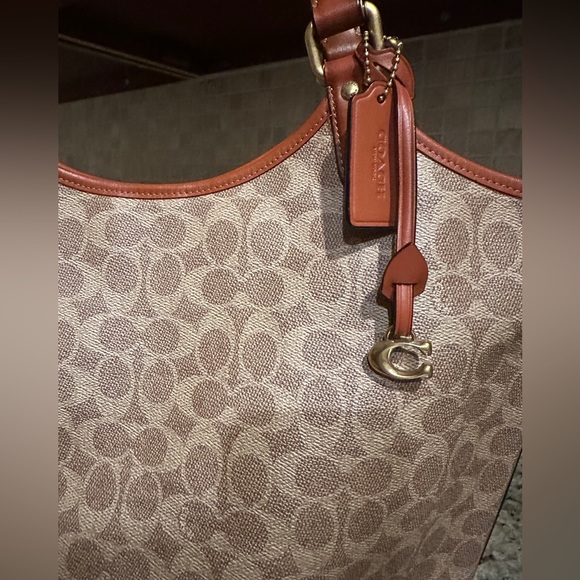 Coach Day Tan Rust Signature Canvas Day Tote “ No Pouch” - Picture 12 of 13